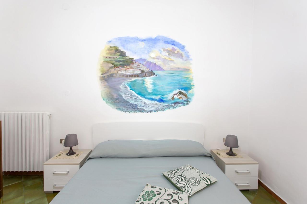 Appartamento House Sun And Moon Amalfi Esterno foto