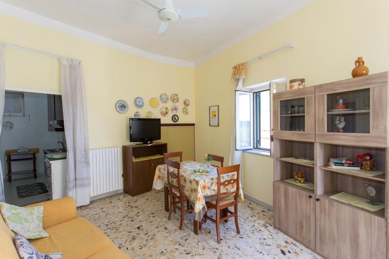 Appartamento House Sun And Moon Amalfi Esterno foto